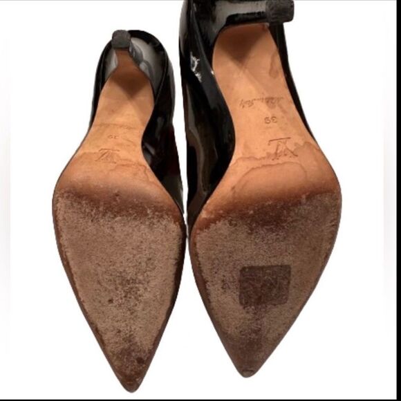 Louis Vuitton Black Patent Leather D'orsay Size 39. - Picture 5 of 7